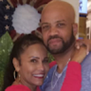 Meet your Posher, Tee